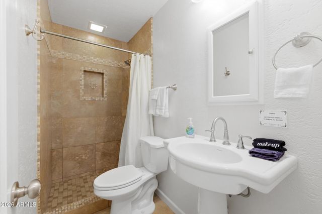 211 E TAYLOR Street, Tempe, AZ 85288