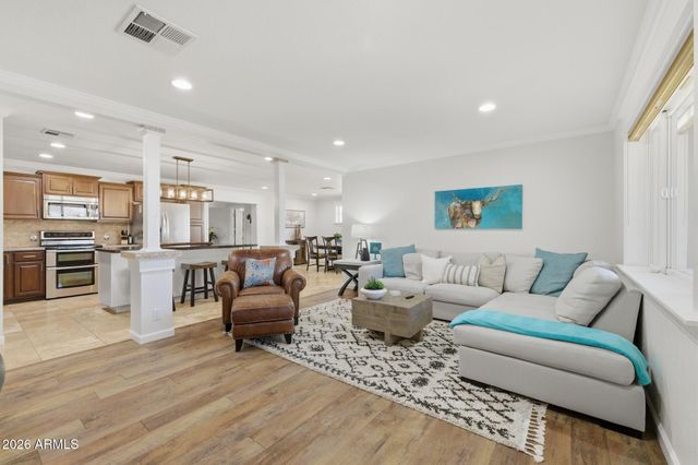 211 E TAYLOR Street, Tempe, AZ 85288