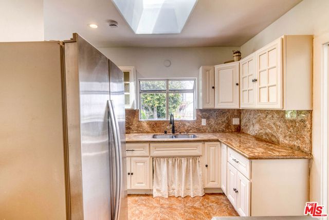 2127 Malcolm Avenue, Los Angeles, CA 90025