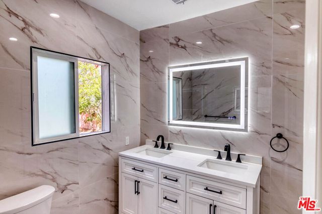 2127 Malcolm Avenue, Los Angeles, CA 90025