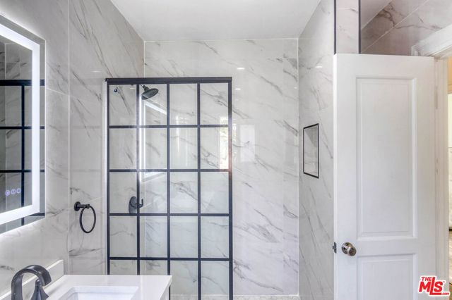 2127 Malcolm Avenue, Los Angeles, CA 90025