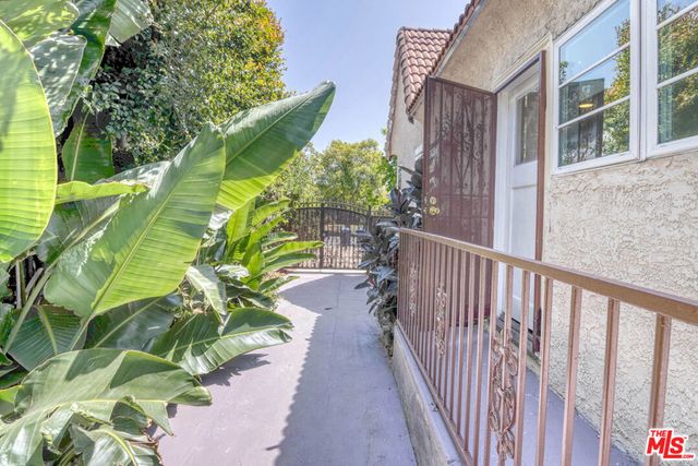 2127 Malcolm Avenue, Los Angeles, CA 90025