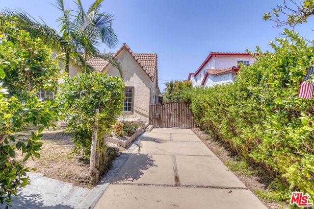 2127 Malcolm Avenue, Los Angeles, CA 90025