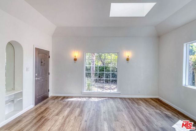 2127 Malcolm Avenue, Los Angeles, CA 90025