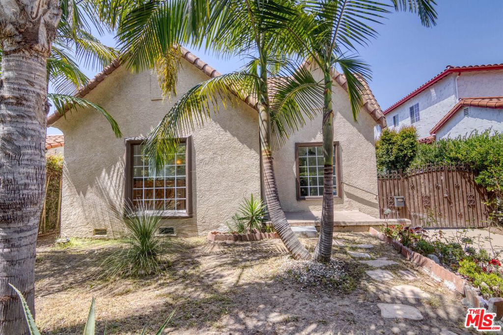 2127 Malcolm Avenue, Los Angeles, CA 90025