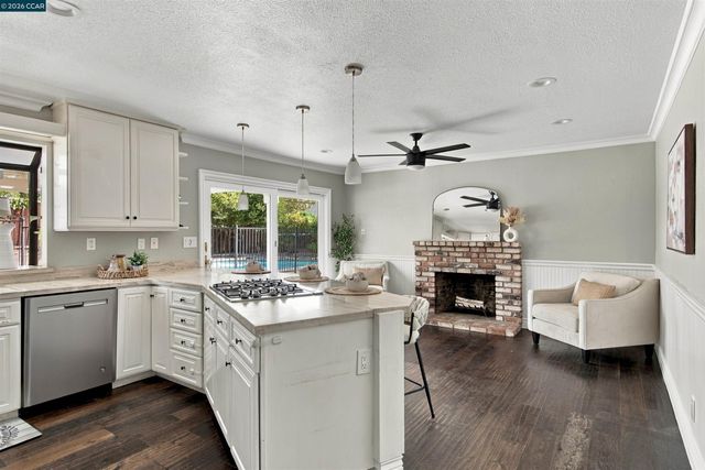 7 Beswick Ct, Pleasant Hill, CA 94523