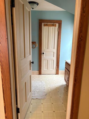 225 Jefferson Avenue, Chesterton, IN 46304