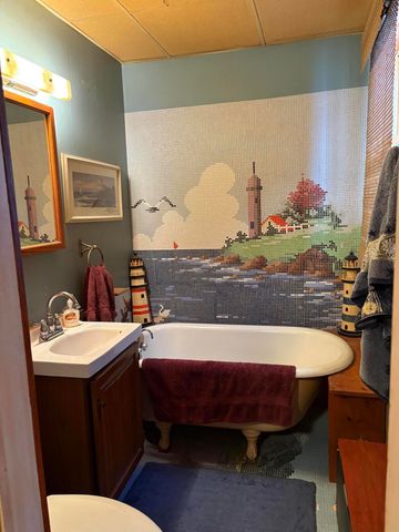 225 Jefferson Avenue, Chesterton, IN 46304