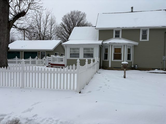 225 Jefferson Avenue, Chesterton, IN 46304