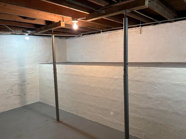 225 Jefferson Avenue, Chesterton, IN 46304