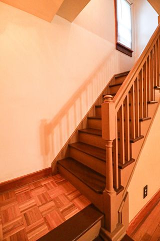 225 Jefferson Avenue, Chesterton, IN 46304