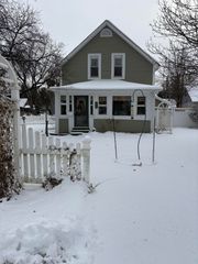 225 Jefferson Avenue, Chesterton, IN 46304