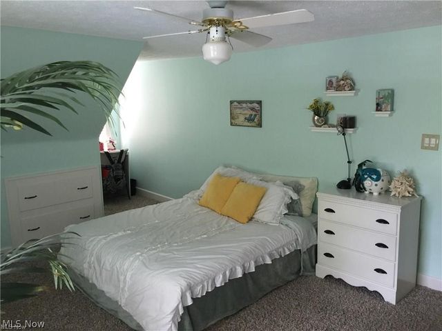 2649 Bates Lane, Willoughby Hills, OH 44094