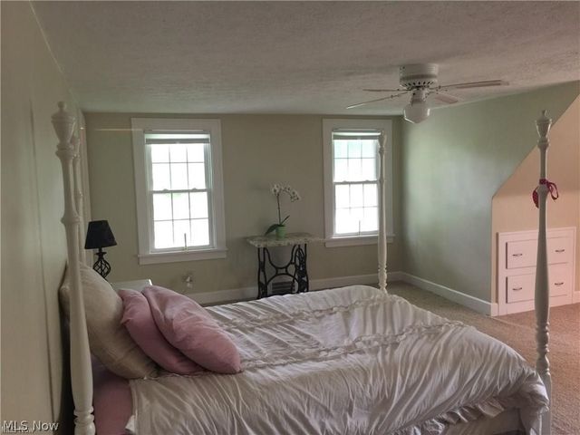 2649 Bates Lane, Willoughby Hills, OH 44094