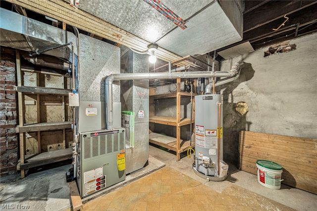 2649 Bates Lane, Willoughby Hills, OH 44094