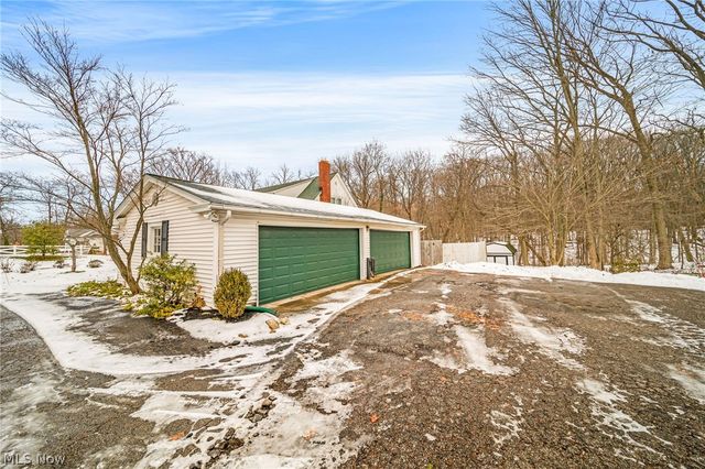 2649 Bates Lane, Willoughby Hills, OH 44094