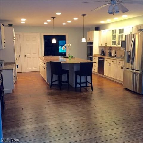 2649 Bates Lane, Willoughby Hills, OH 44094