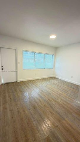 1980 Biarritz Dr C, Miami Beach, FL 33141