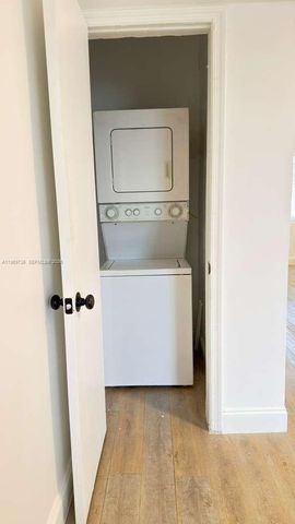 1980 Biarritz Dr C, Miami Beach, FL 33141