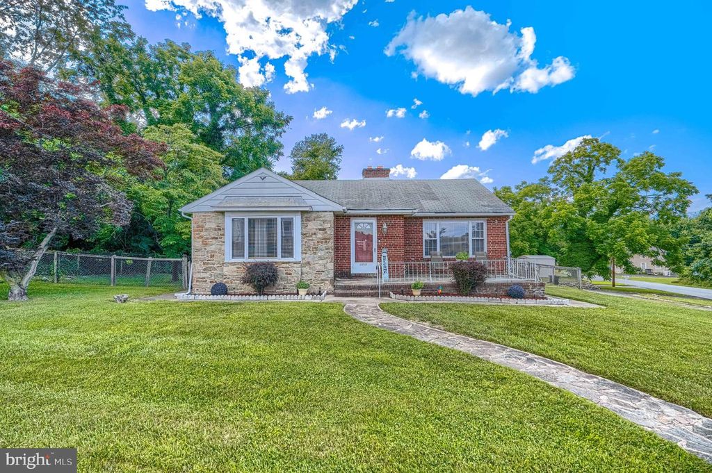 5010 HAZELWOOD AVE, Baltimore, MD 21206