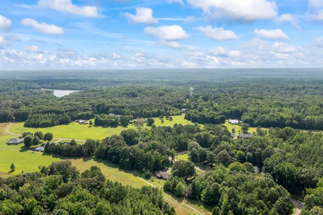 290 FAIRWAY DR, Saulsbury, TN 38067