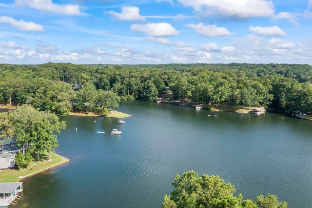 290 FAIRWAY DR, Saulsbury, TN 38067