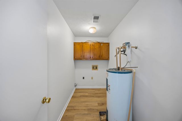 290 FAIRWAY DR, Saulsbury, TN 38067