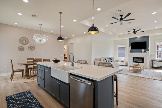 972 Driftwood Drive, Crystal Beach, TX 77650