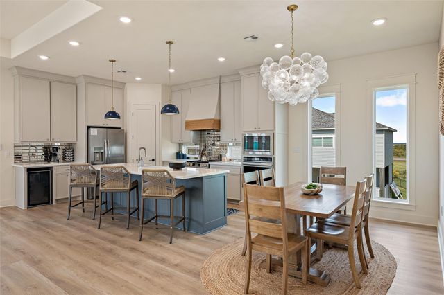 972 Driftwood Drive, Crystal Beach, TX 77650