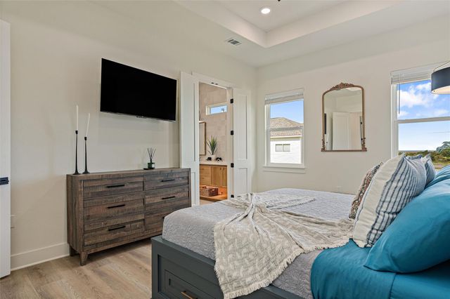 972 Driftwood Drive, Crystal Beach, TX 77650