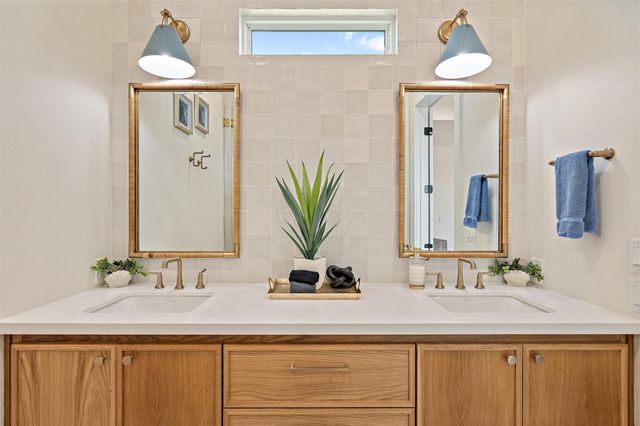 972 Driftwood Drive, Crystal Beach, TX 77650