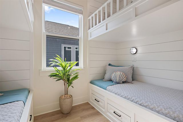 972 Driftwood Drive, Crystal Beach, TX 77650