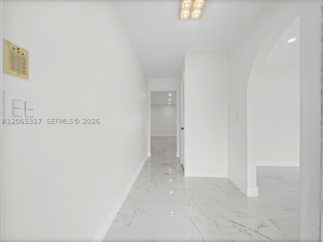 10251 NW 39th Ct, Coral Springs, FL 33065