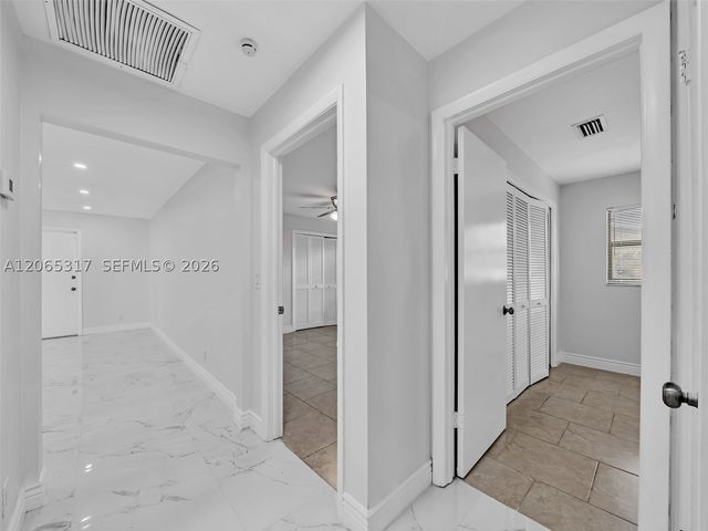 10251 NW 39th Ct, Coral Springs, FL 33065