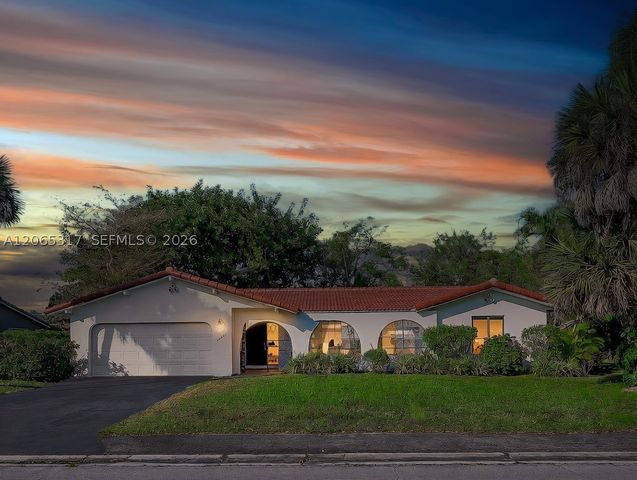 10251 NW 39th Ct, Coral Springs, FL 33065