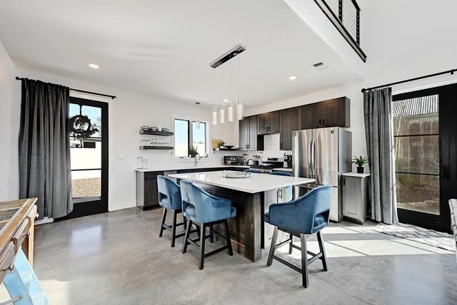 101 W 2nd St, Marfa, TX 79843