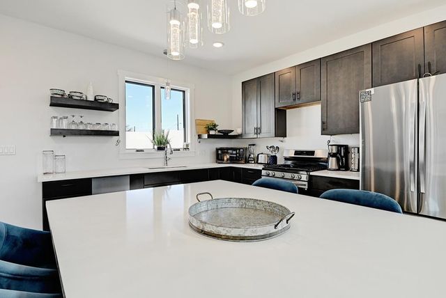 101 W 2nd St, Marfa, TX 79843