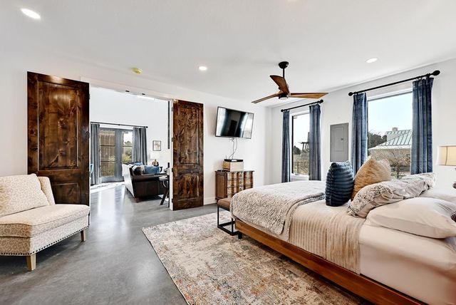 101 W 2nd St, Marfa, TX 79843