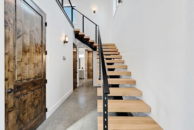 101 W 2nd St, Marfa, TX 79843