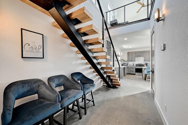 101 W 2nd St, Marfa, TX 79843