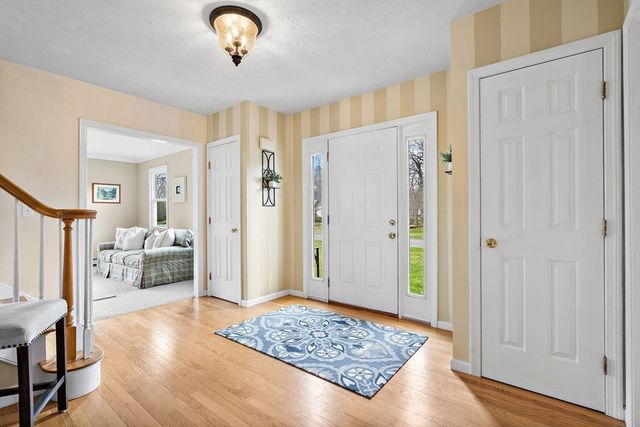 23 Howe St, Medway, MA 02053