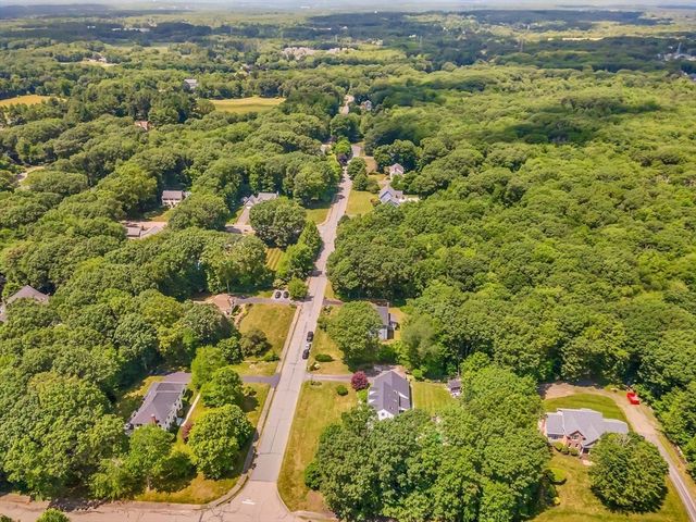 23 Howe St, Medway, MA 02053