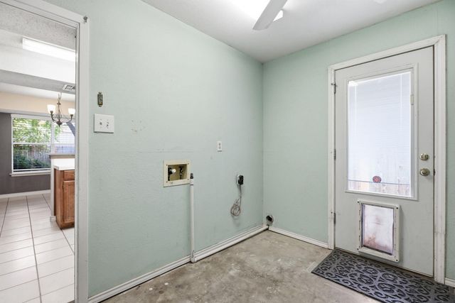 8509 Slant Oak DR, Austin, TX 78729