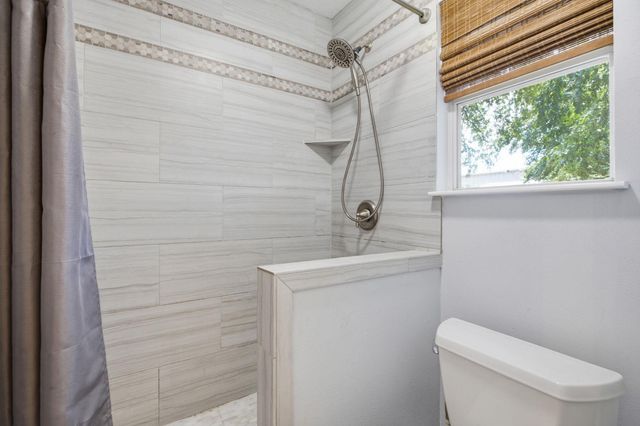 8509 Slant Oak DR, Austin, TX 78729