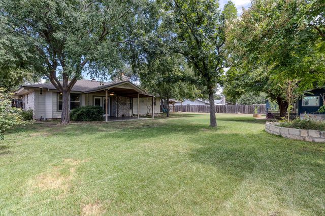 8509 Slant Oak DR, Austin, TX 78729