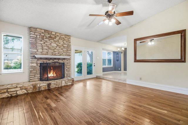 8509 Slant Oak DR, Austin, TX 78729