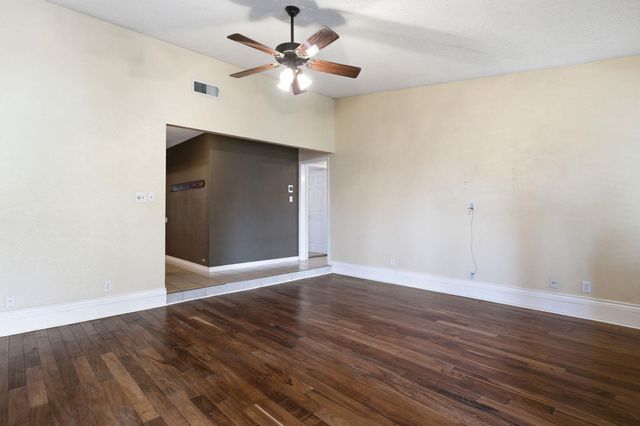 8509 Slant Oak DR, Austin, TX 78729