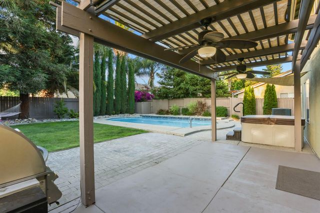 235 La Monte Ln, Tracy, CA 95377