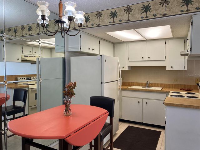 4377 TAHITIAN GARDENS CIRCLE G, Holiday, FL 34691