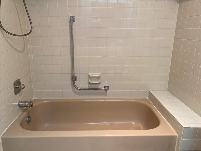4377 TAHITIAN GARDENS CIRCLE G, Holiday, FL 34691